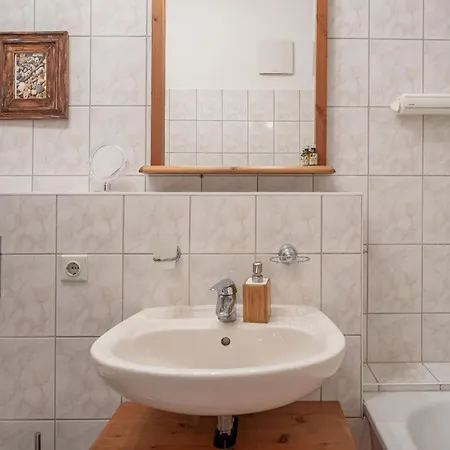 - Strandflair Und Komfort Im Herzen Von Ostseebad Heringsdorf