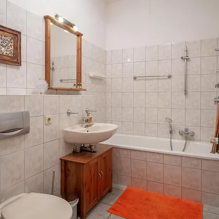 - Strandflair Und Komfort Im Herzen Von * Ostseebad Heringsdorf